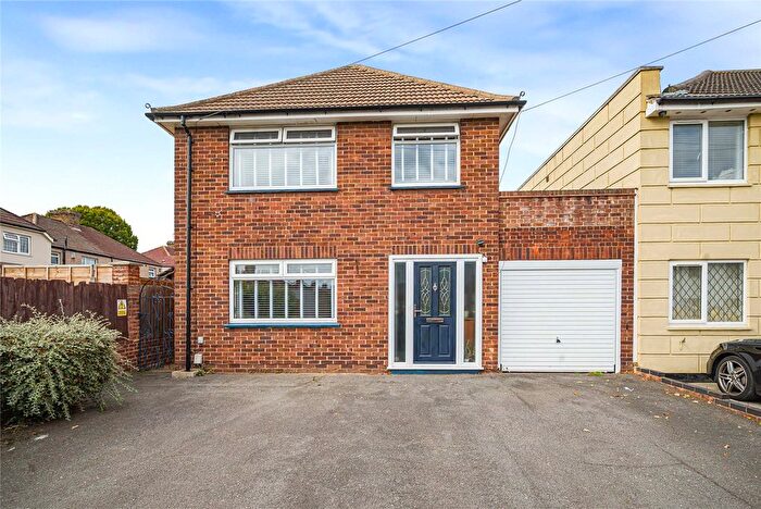 3 Bedroom Detached House For Sale In Clifton Road, Welling, Kent, DA16
