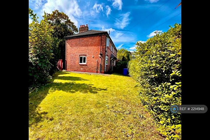 3 Bedroom Semi-Detached House To Rent In Briarfield Road, Manchester, M19