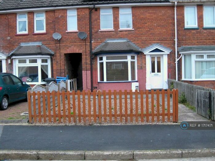 3 Bedroom Terraced House To Rent In Helmsley Grove, Hull, HU5