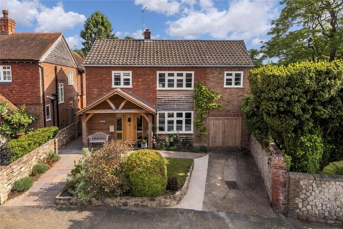 5 Bedroom Detached House For Sale In The Street, Plaxtol, Sevenoaks, TN15