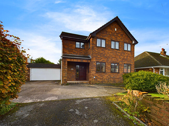 3 Bedroom Detached House For Sale In Heyhouses Lane, Lytham St. Annes, FY8