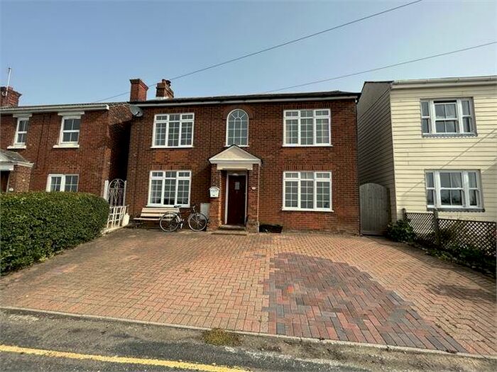 3 Bedroom Detached House To Rent In Coast Road, West Mersea, Essex., CO5