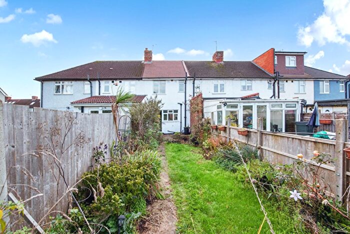 2 Bedroom Terraced House For Sale In Stanwell, Surrey, TW19