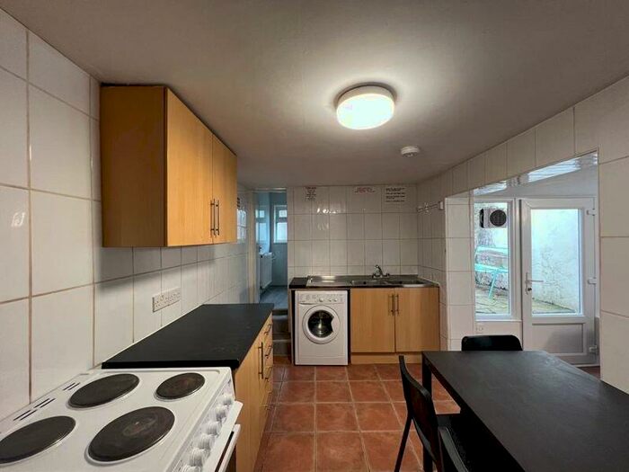 6 Bedroom Terraced House To Rent In Queens Park Road, Brighton, BN2