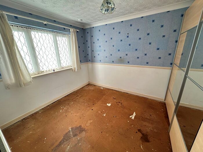 3 Bedroom Detached House For Sale In Fieldfare Drive, St. Mellons, Cardiff, CF3