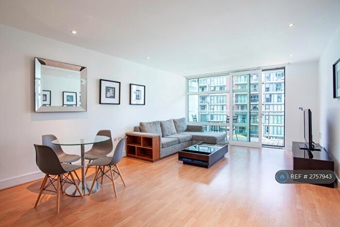 2 Bedroom Flat To Rent In Howard Building, London, SW11