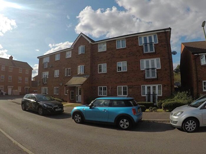 2 Bedroom Flat To Rent In Richard Street, Hatfield, Hertfordshire, AL10