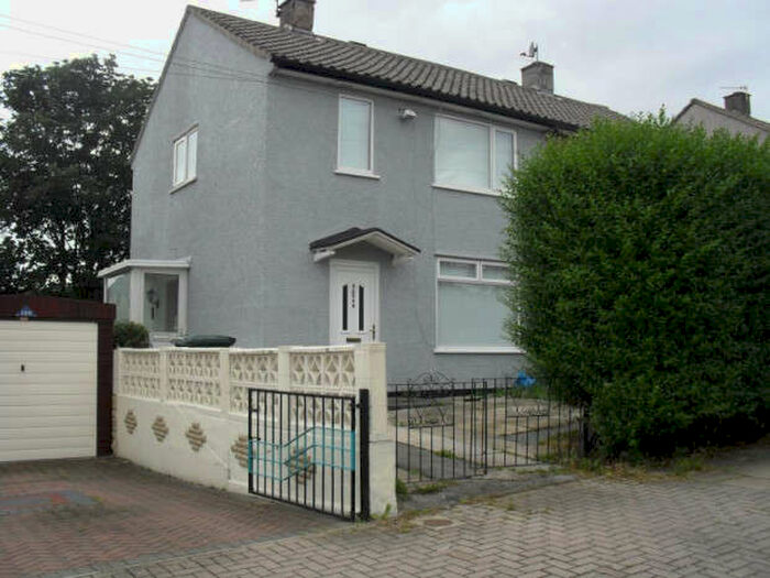 2 Bedroom SemiDetached House To Rent In Lymington Drive, Holmewood, BD4