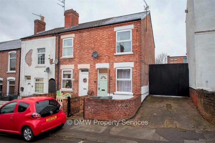 2 Bedroom End Of Terrace House To Rent In Carnarvon Grove, Carlton, Nottingham, NG4