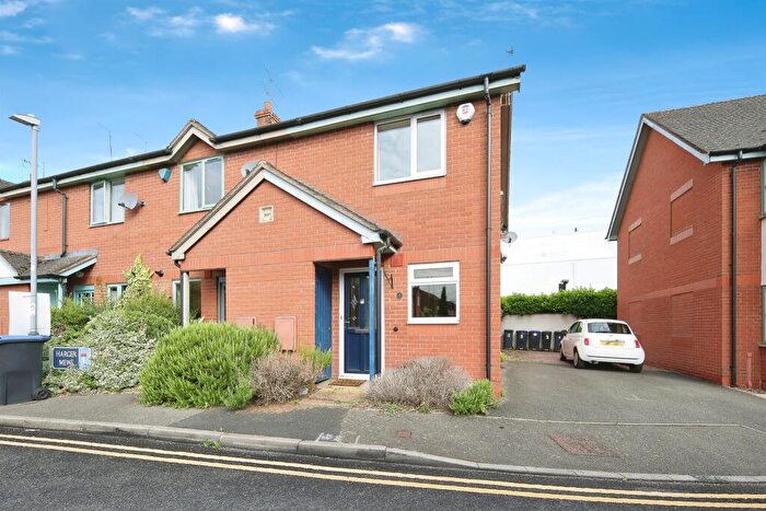 2 Bedroom End Of Terrace House For Sale In Harger Mews, Kenilworth, CV8