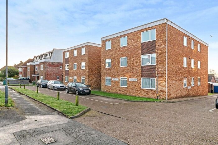 2 Bedroom Flat For Sale In Solent Road, Drayton, PO6