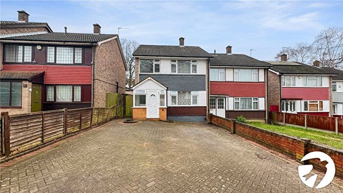 3 Bedroom Semi Detached House To Rent In Northview, Swanley, Kent, BR8