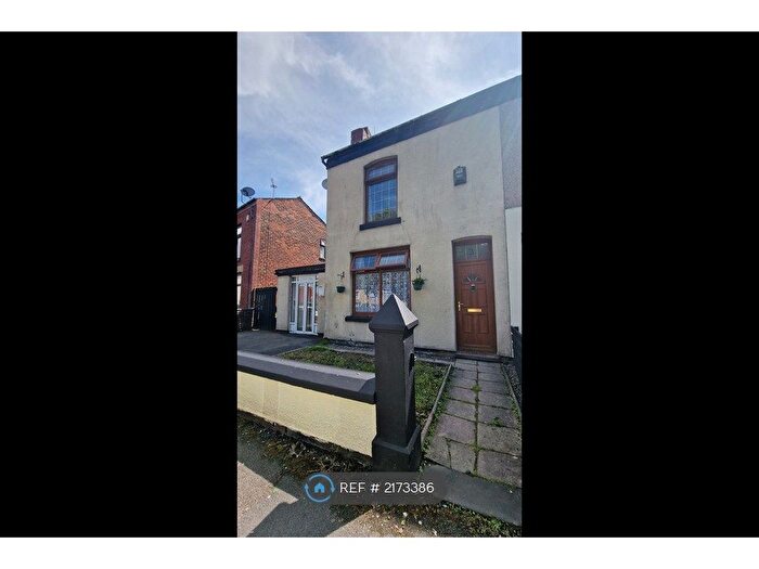 4 Bedroom Semi-Detached House To Rent In Morris Green, Bolton, BL3