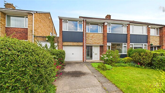 4 Bedroom Semi-Detached House To Rent In Wheatley Close, Middlesbrough, TS5