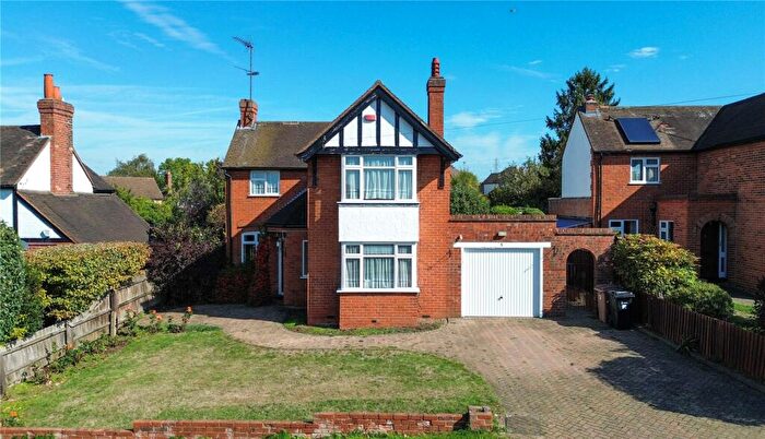 3 Bedroom Detached House For Sale In Whitegates Lane, Earley, Reading, Berkshire, RG6