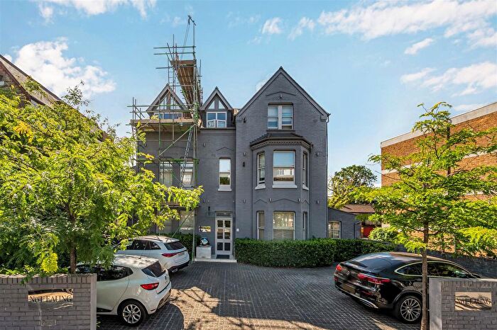 1 Bedroom Flat For Sale In Montpelier Road, W5