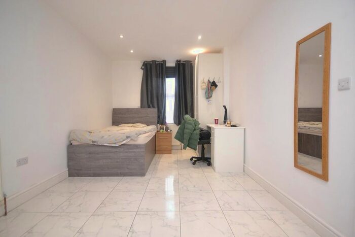 Studio To Rent In Upper Crown Street, Reading, RG1