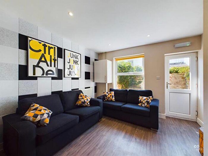 3 Bedroom Terraced House To Rent In Washington Street, Brighton, BN2