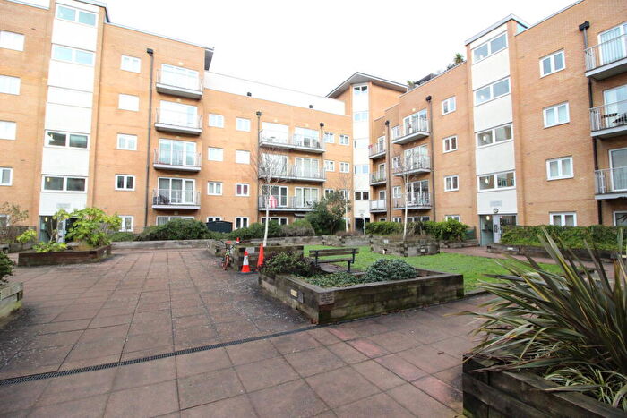 2 Bedroom Flat To Rent In Peebles Court, Whitestone Way, Croydon, CR0