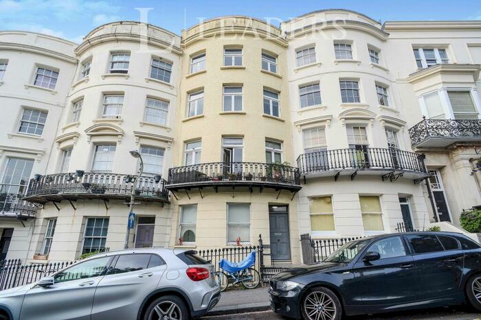 Apartment To Rent In Norfolk Square, BN1