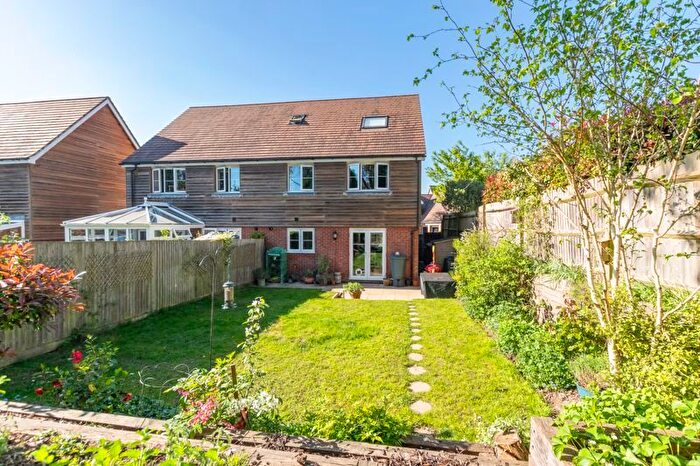 4 Bedroom Semi-Detached House For Sale In Mead Lane, Buxted, TN22