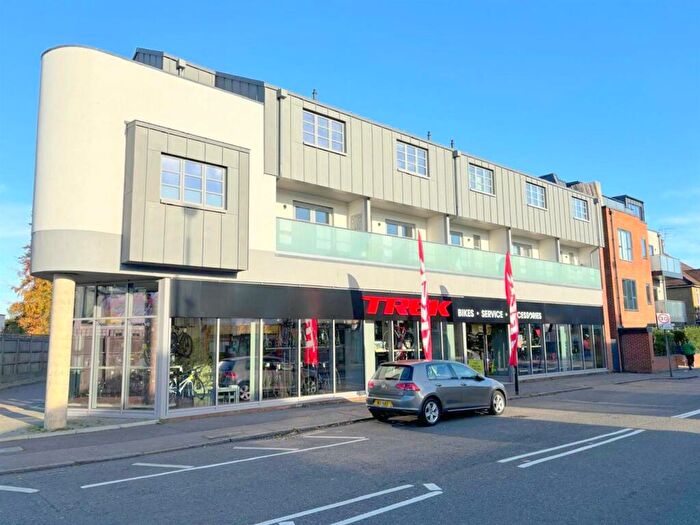 2 Bedroom Duplex To Rent In Montague Close, St Albans, AL1