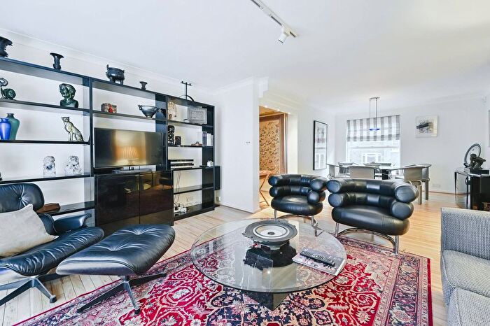 1 Bedroom Flat To Rent In Ridgmount Street, Bloomsbury, London, WC1E