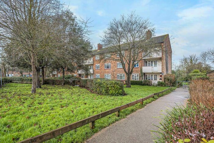 2 Bedroom Apartment To Rent In Stockleys Road, Headington, OX3