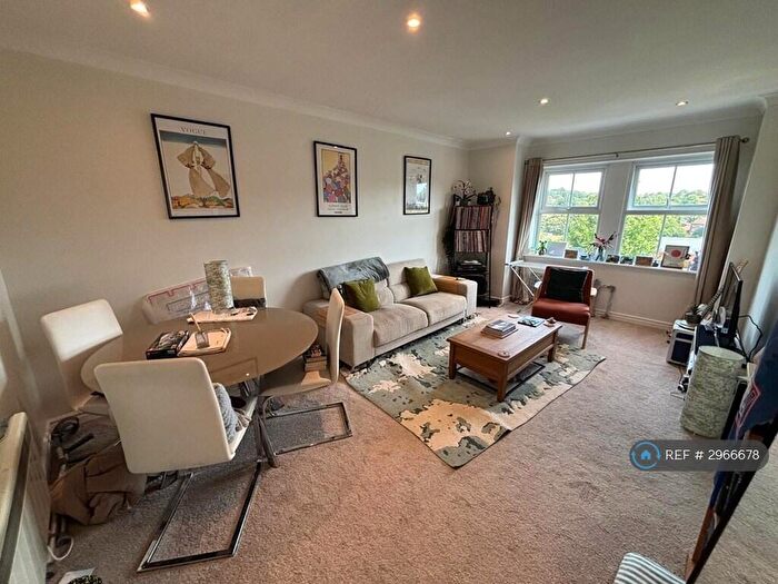 2 Bedroom Flat To Rent In The Cricketers, Leeds, LS5