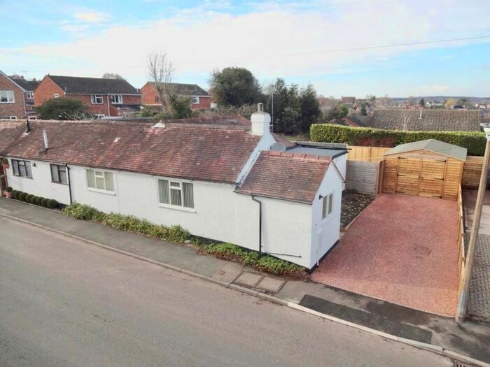 3 Bedroom Semi-Detached Bungalow To Rent In Wyre Hill, Bewdley, DY12