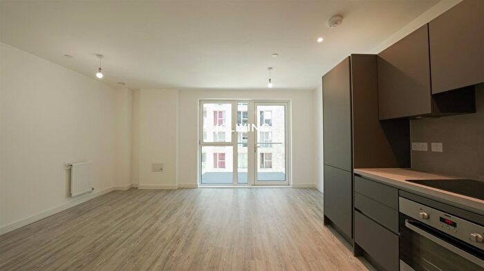 1 Bedroom Flat To Rent In Thunderer Street, London, E13