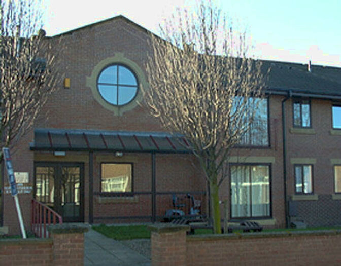 2 Bedroom Flat To Rent In Hallfield Court, Wetherby, West Yorkshire, LS22