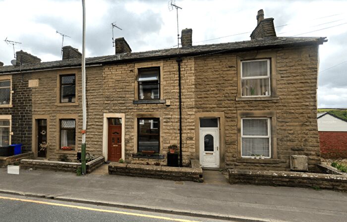 3 Bedroom Terraced House To Rent In Blackburn Road, Rossendale, BB5