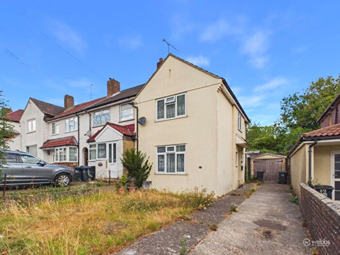 2 Bedroom Semi-Detached House For Sale In Ownsted Hill, New Addington, Croydon, CR0