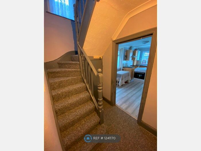 4 Bedroom Terraced House To Rent In Malmesbury Road, Southampton SO15
