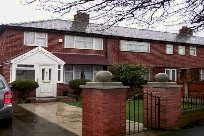 4 Bedroom Property To Rent In Statham Avenue, Warrington, WA2