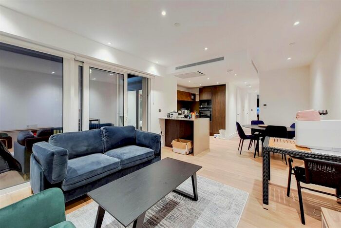 2 Bedroom Flat To Rent In Exchange Gardens, Vauxhall, London, SW8