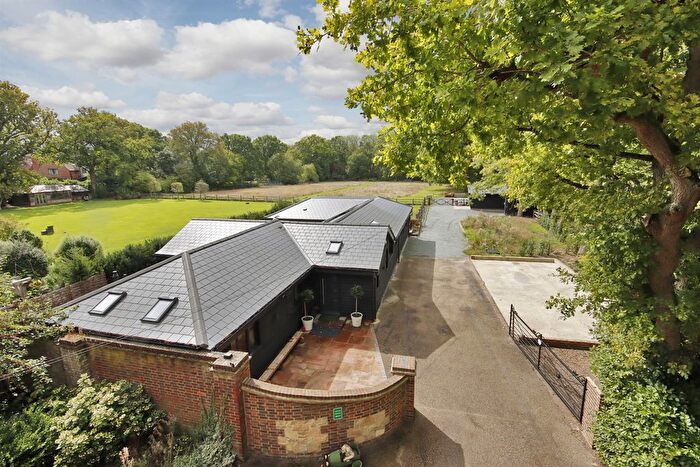 4 Bedroom Detached House For Sale In How Green Lane, Hever, TN8