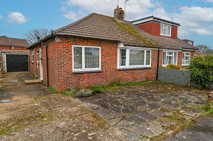 2 Bedroom Semi-Detached Bungalow For Sale In Maple Drive, Denmead, PO7