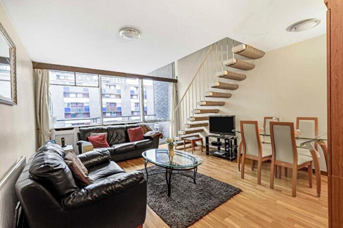 2 Bedroom Flat For Sale In Golden Lane Estate, Bayer House, EC1Y