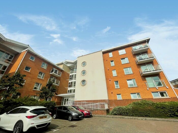 2 Bedroom Flat To Rent In Taliesin Court, Chandlery Way, Cardiff, CF10