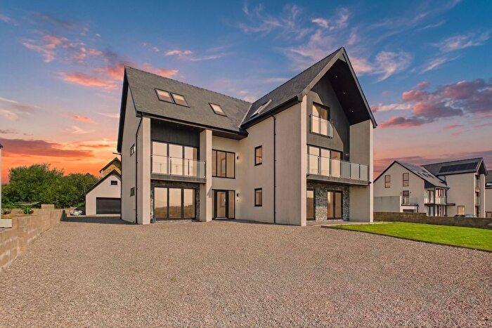 8 Bedroom Detached House For Sale In North Ridge, Great Broughton, CA13