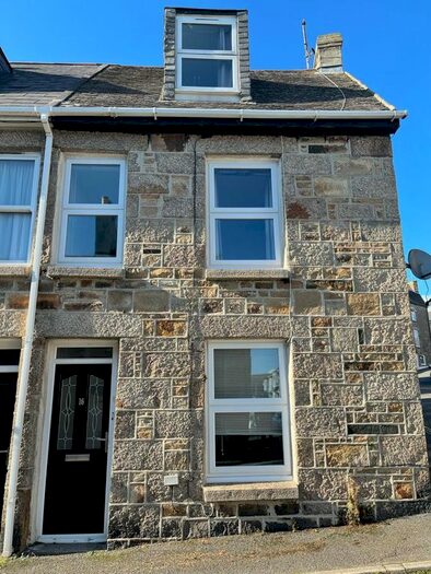 3 Bedroom End Of Terrace House To Rent In St. Dominic Street, Penzance, TR18