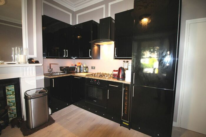 1 Bedroom Flat To Rent In Hammersmith Grove, Hammersmith, W6