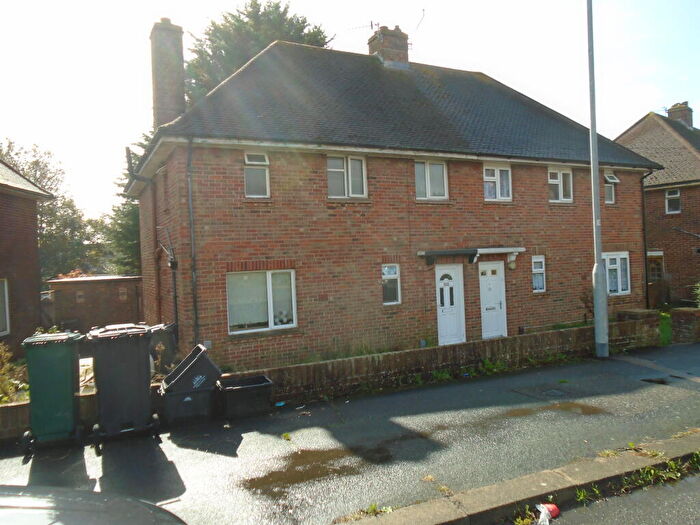 3 Bedroom Semi-Detached House To Rent In Clarke Avenue, Hangleton, BN3