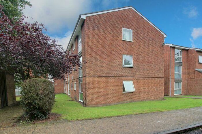 2 Bedroom Apartment To Rent In Trinity Street, Enfield, EN2