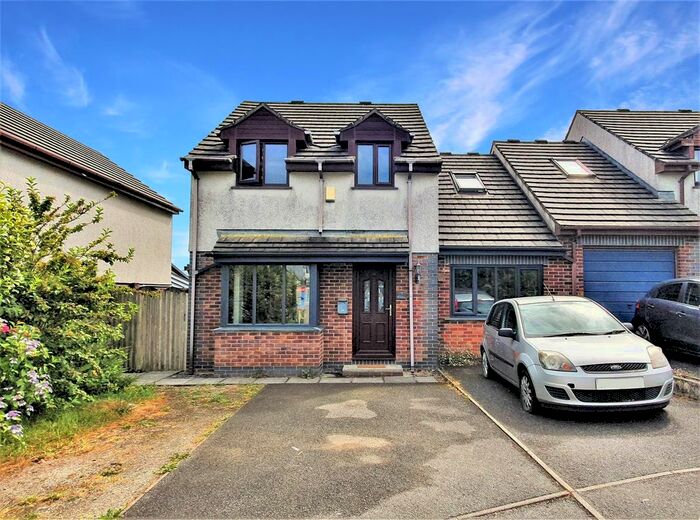 4 Bedroom Semi-Detached House For Sale In Hawthorne Close, St. Columb, TR9