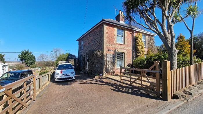 2 Bedroom Semi-Detached House For Sale In Stroud Wood Road, Ryde, Isle Of Wight, PO33