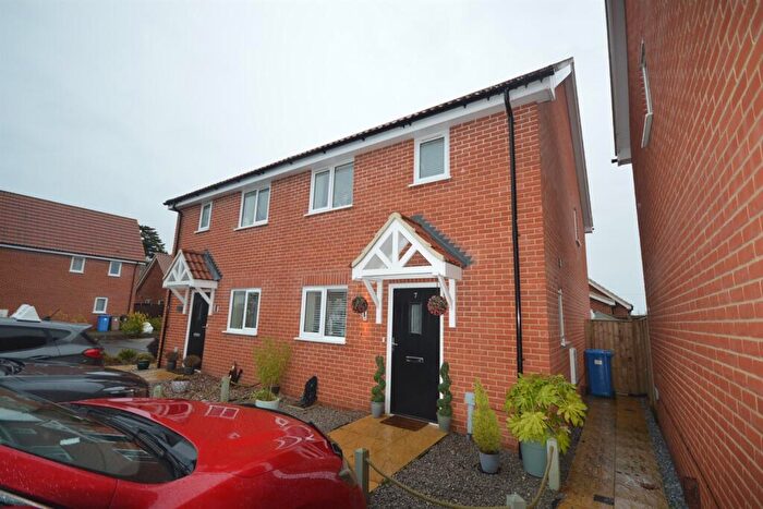 2 Bedroom Semi Detached House For Sale In Strickland Close, Washbrook, Ipswich, IP8