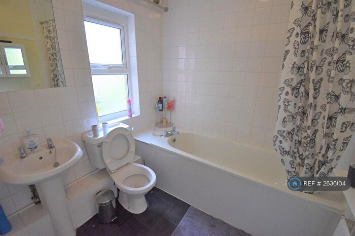 5 Bedroom Terraced House To Rent In Christchurch Road, Reading, RG2